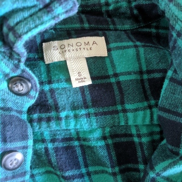 🔥 Button Down Flannel - Picture 3 of 5
